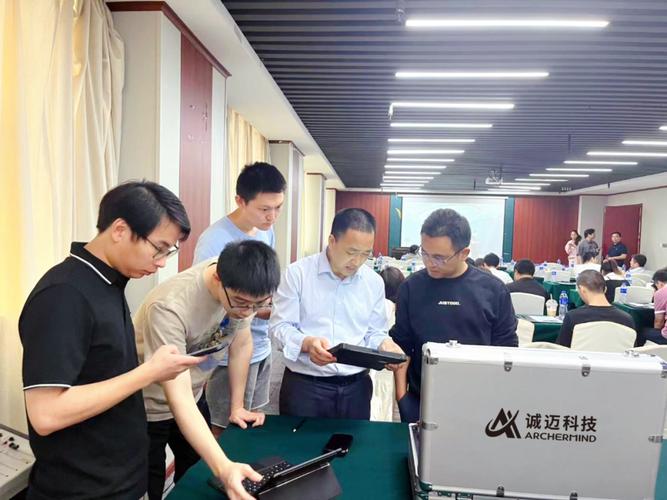 基于国产开源操作系统的智能工厂实践与创新 诚迈科技的应用软件服务路径